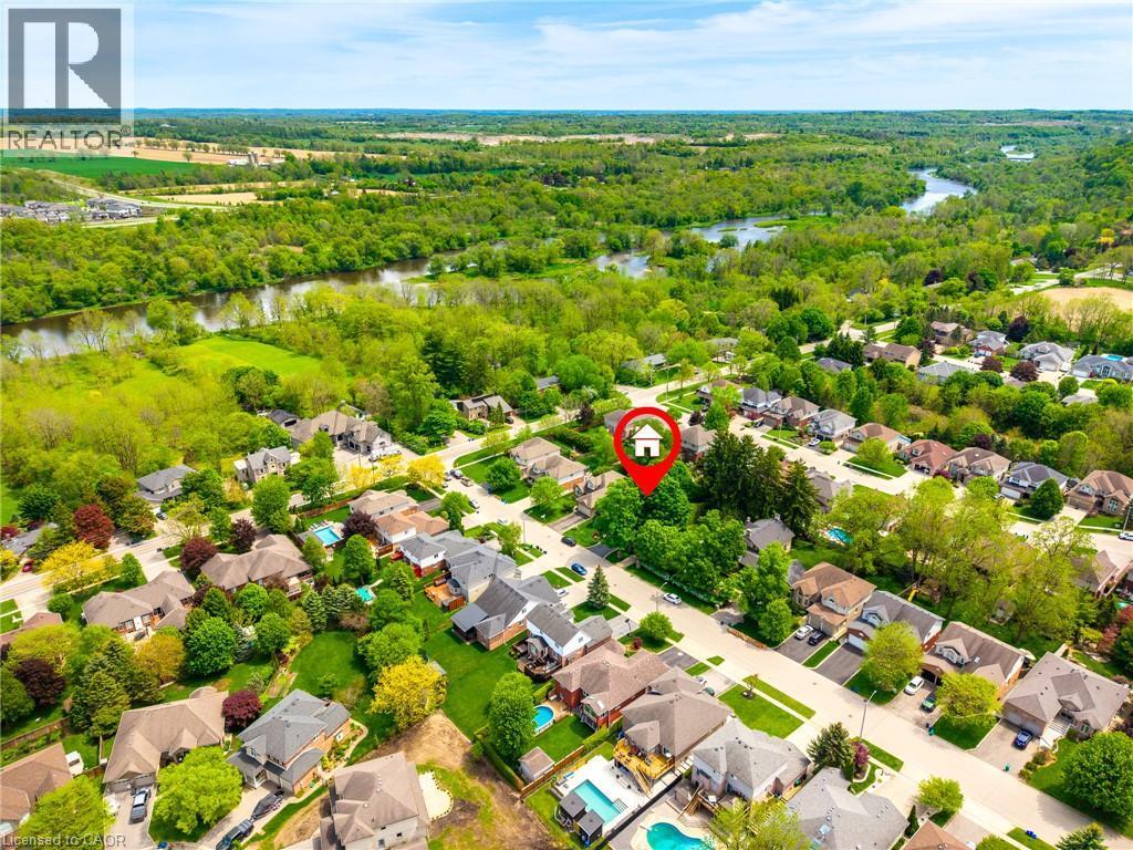15 Carolinian Lane, Cambridge, ON