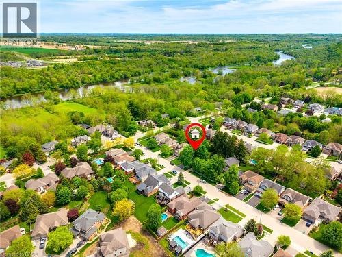 15 Carolinian Lane, Cambridge, ON 