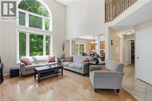 15 Carolinian Lane, Cambridge, ON 