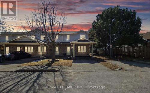 13 - 9 WENTWORTH DRIVE  Grimsby, ON L3M 5H9