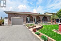 33 NORICE STREET Ottawa, ON K2G 2X3