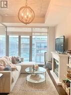 411 - 70 DISTILLERY LANE Toronto, ON M5A 0E3
