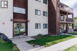 206 35 alport CRESCENT  Regina, SK S4R 7X2