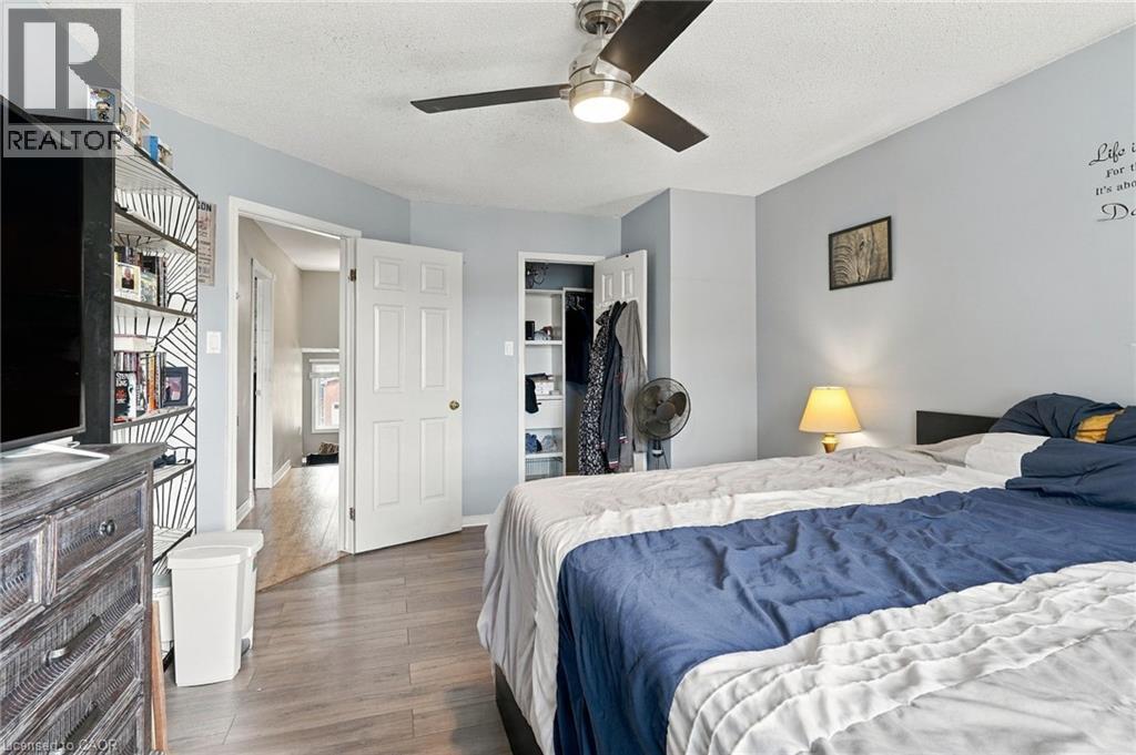 23 Desantis Court, Hamilton, ON