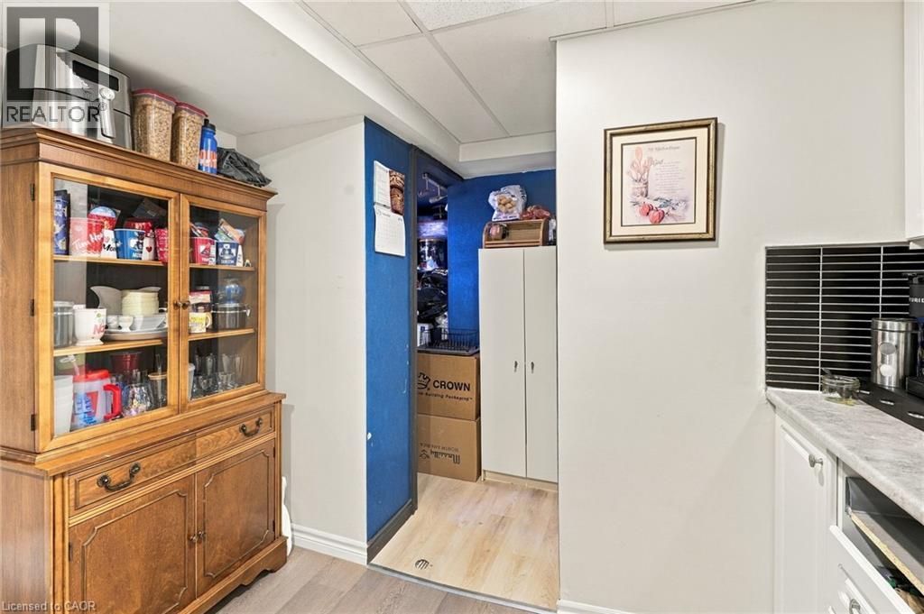23 Desantis Court, Hamilton, ON