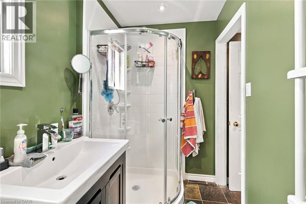 23 Desantis Court, Hamilton, ON