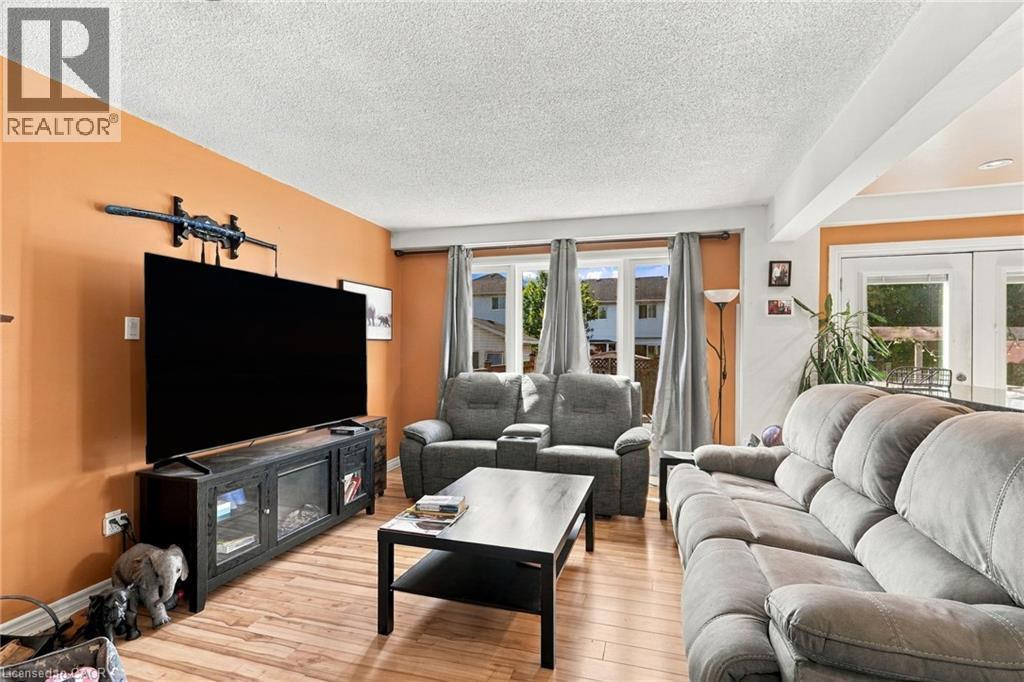 23 Desantis Court, Hamilton, ON
