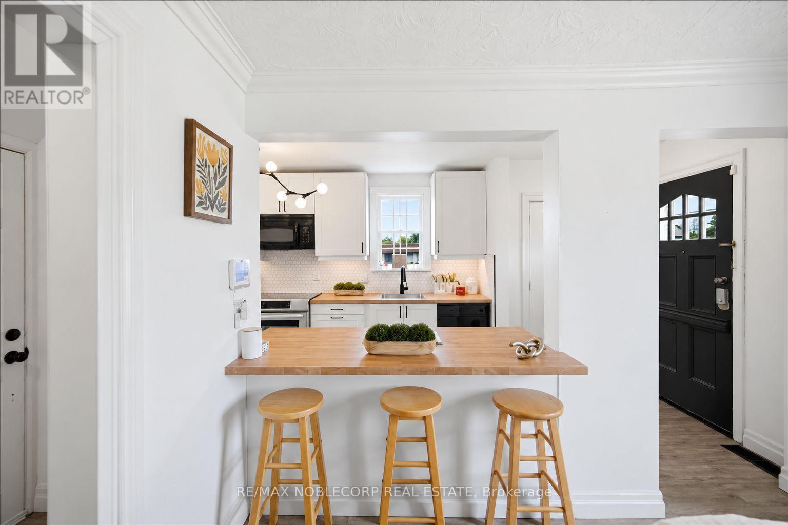 1790 King Street E, Cambridge, ON