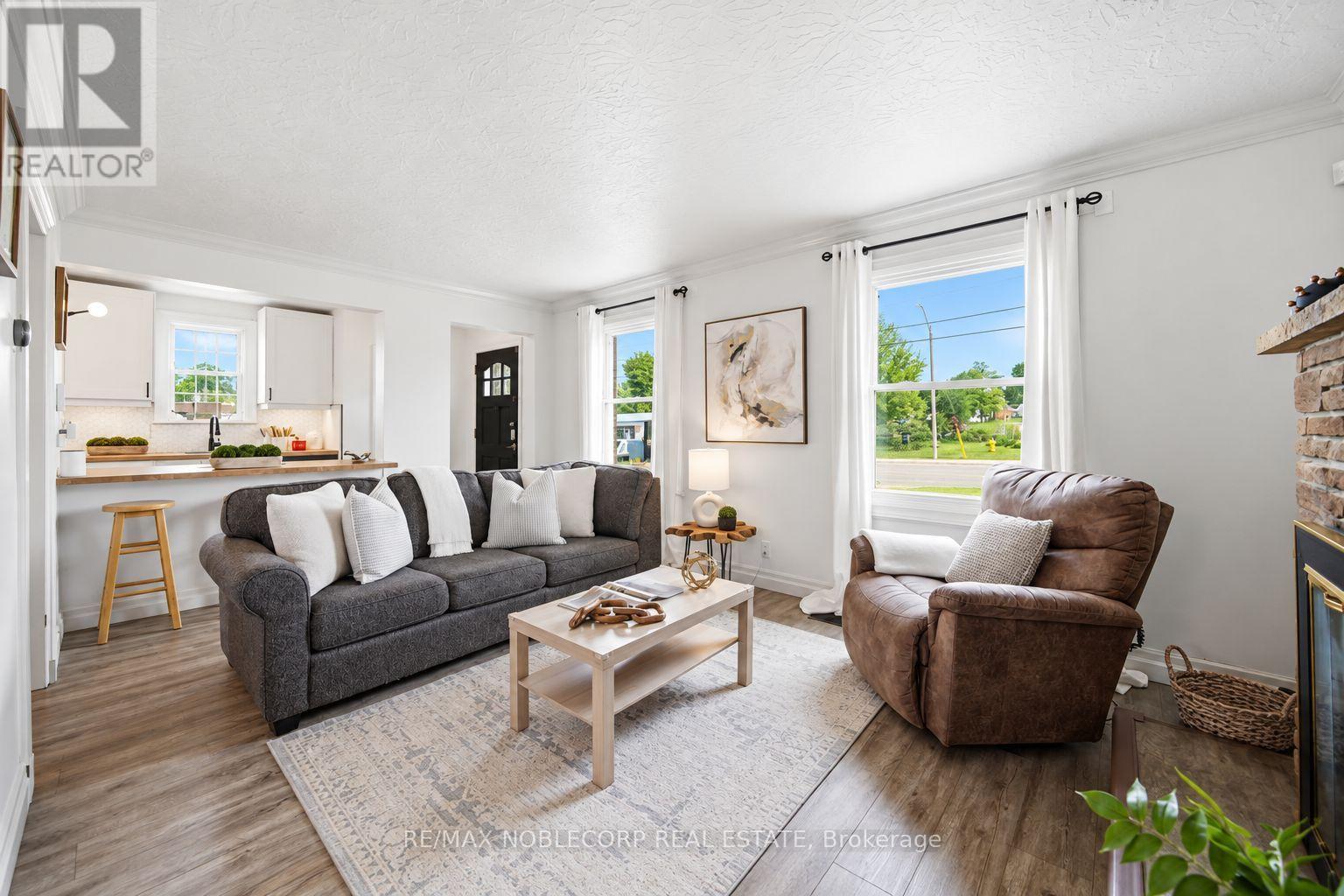 1790 King Street E, Cambridge, ON