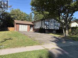 7 Panoramic DR Sault Ste. Marie, ON P6B 5T5