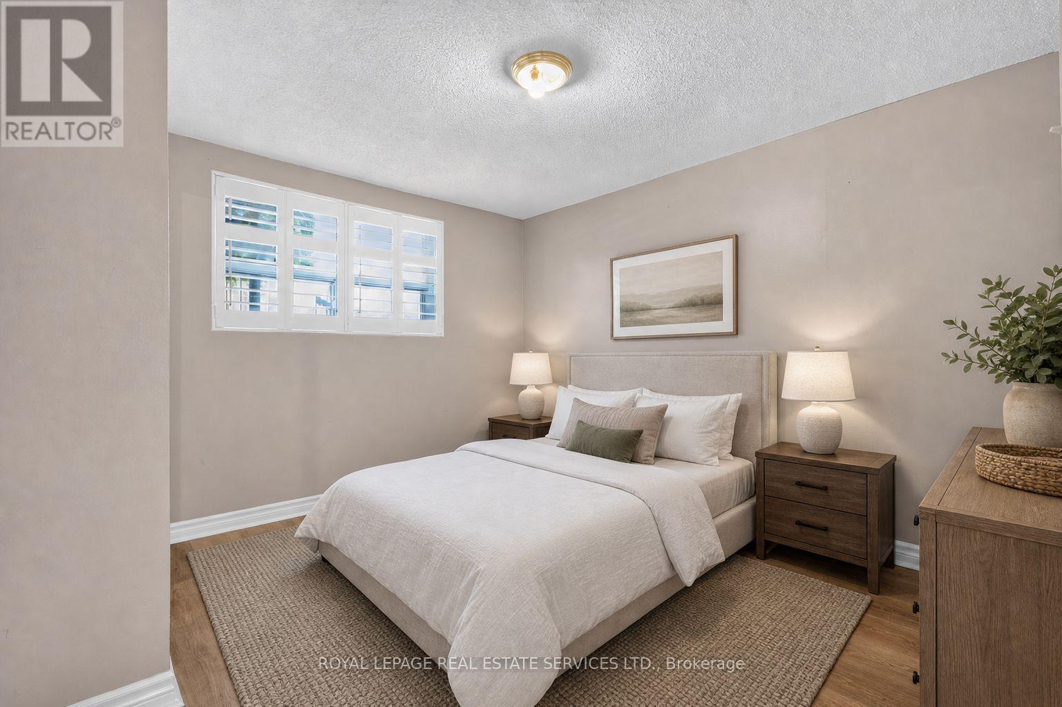 Virtually staged. - 146 Vista Drive, Mississauga, ON