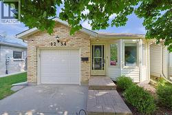 1234 Thistledown AVENUE Sarnia, ON N7S 5A9