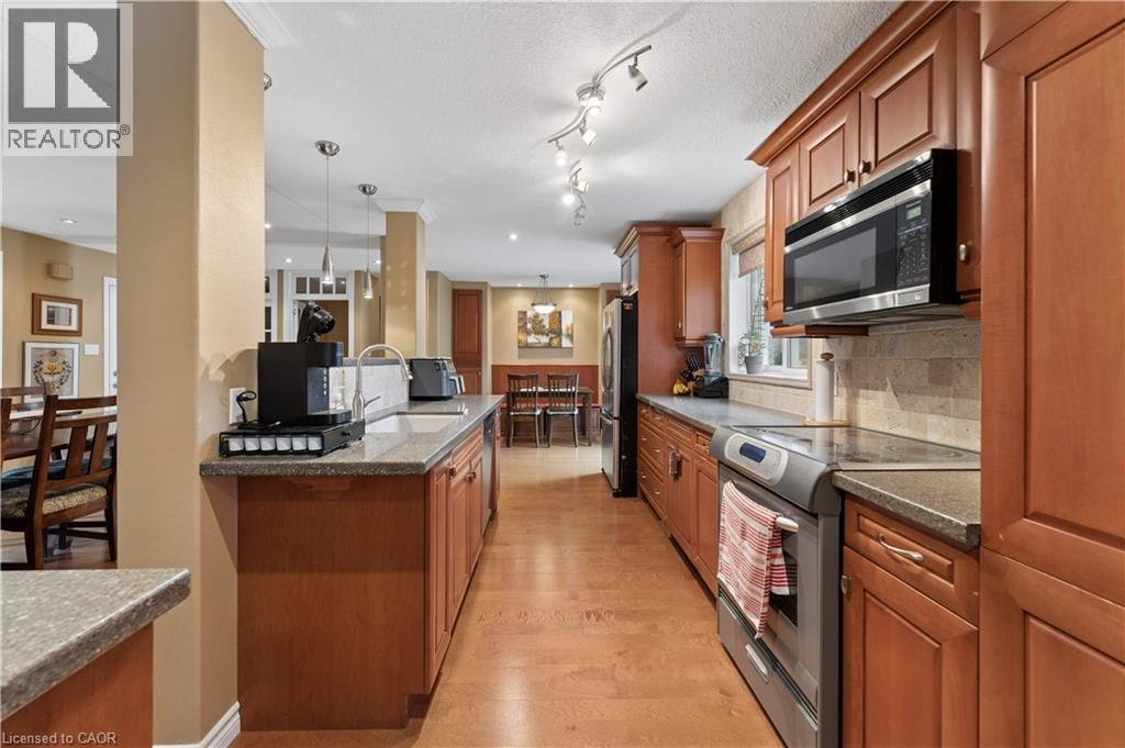 373 Forestlawn Road, Waterloo, ON