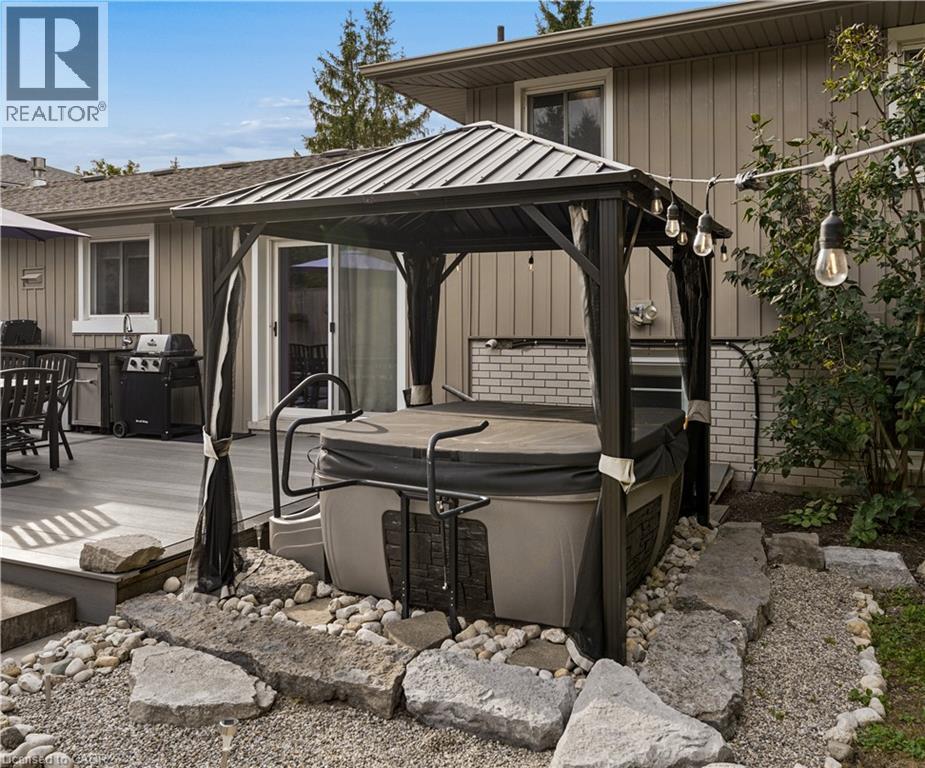 373 Forestlawn Road, Waterloo, ON