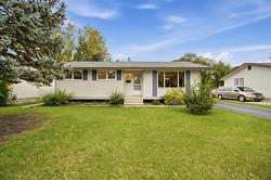 271 CULLEN Drive  Winnipeg, MB R3R 1X4