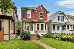 808 Fleet AVE  Winnipeg, MB R3M 1L4