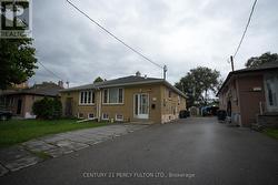 MAIN - 117 CORDELLA AVENUE Toronto, ON M6N 2K1