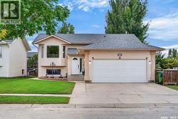 3 Kelly PLACE Prince Albert, SK S6V 8E8