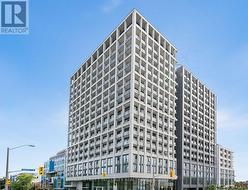 1718 - 2020 BATHURST STREET Toronto, ON M5P 0A6