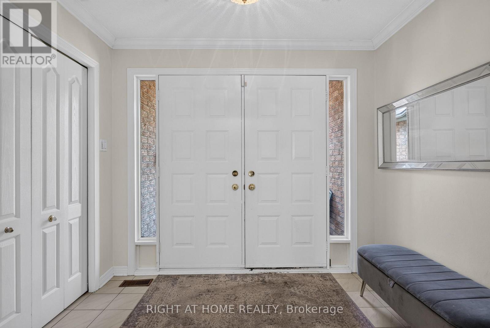 12 Baslaw Drive, Ottawa, ON