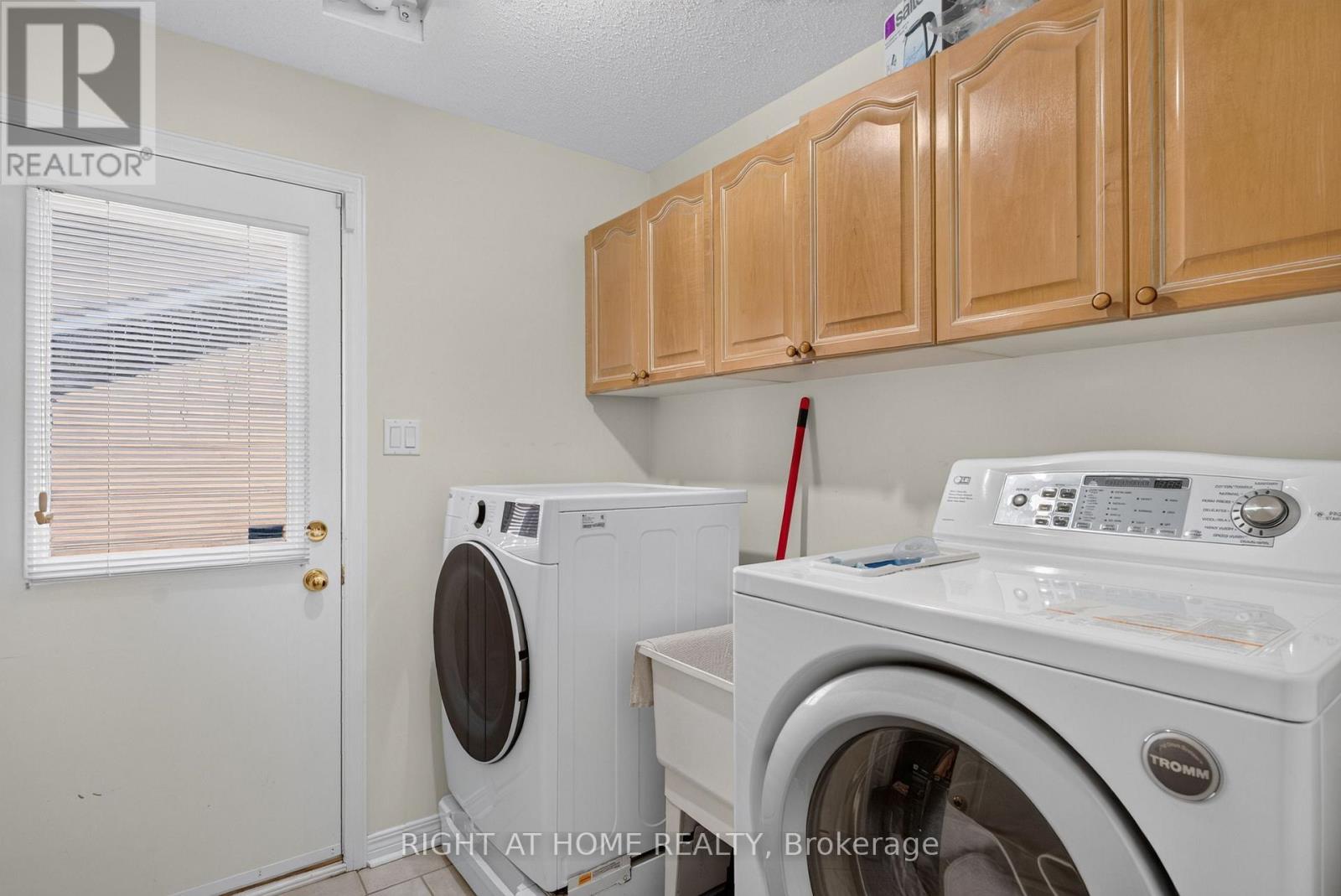 12 Baslaw Drive, Ottawa, ON