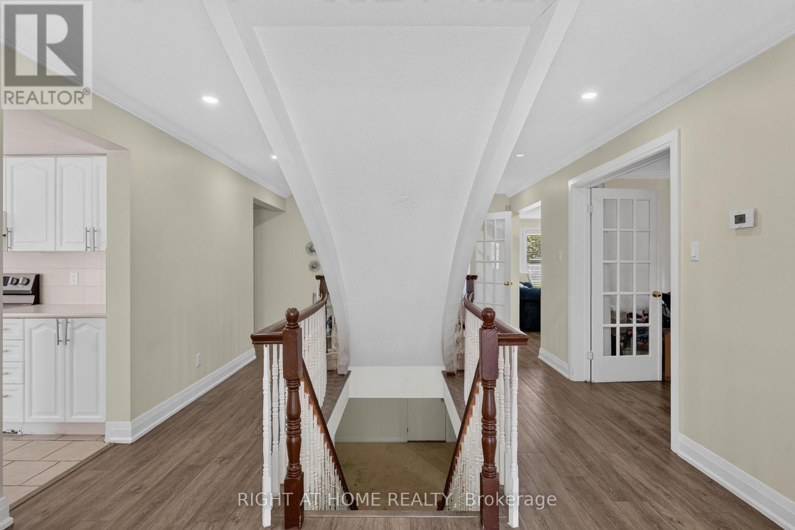 12 Baslaw Drive, Ottawa, ON