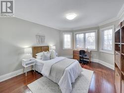 1 - 40 HARROW DRIVE Toronto, ON M6M 2X3