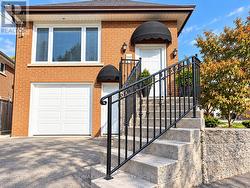 LOWER UNIT - 462 FERGO AVENUE Mississauga, ON L5B 2J3