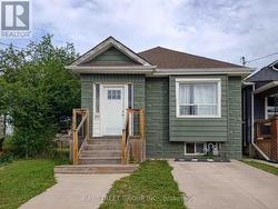 150 CROSTHWAITE AVENUE N Hamilton, ON L8H 4V5