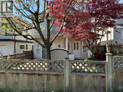 8377 HUDSON STREET  Vancouver, BC V6P 4M3
