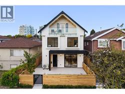 2 2211 MANNERING AVENUE  Vancouver, BC V5N 3C5