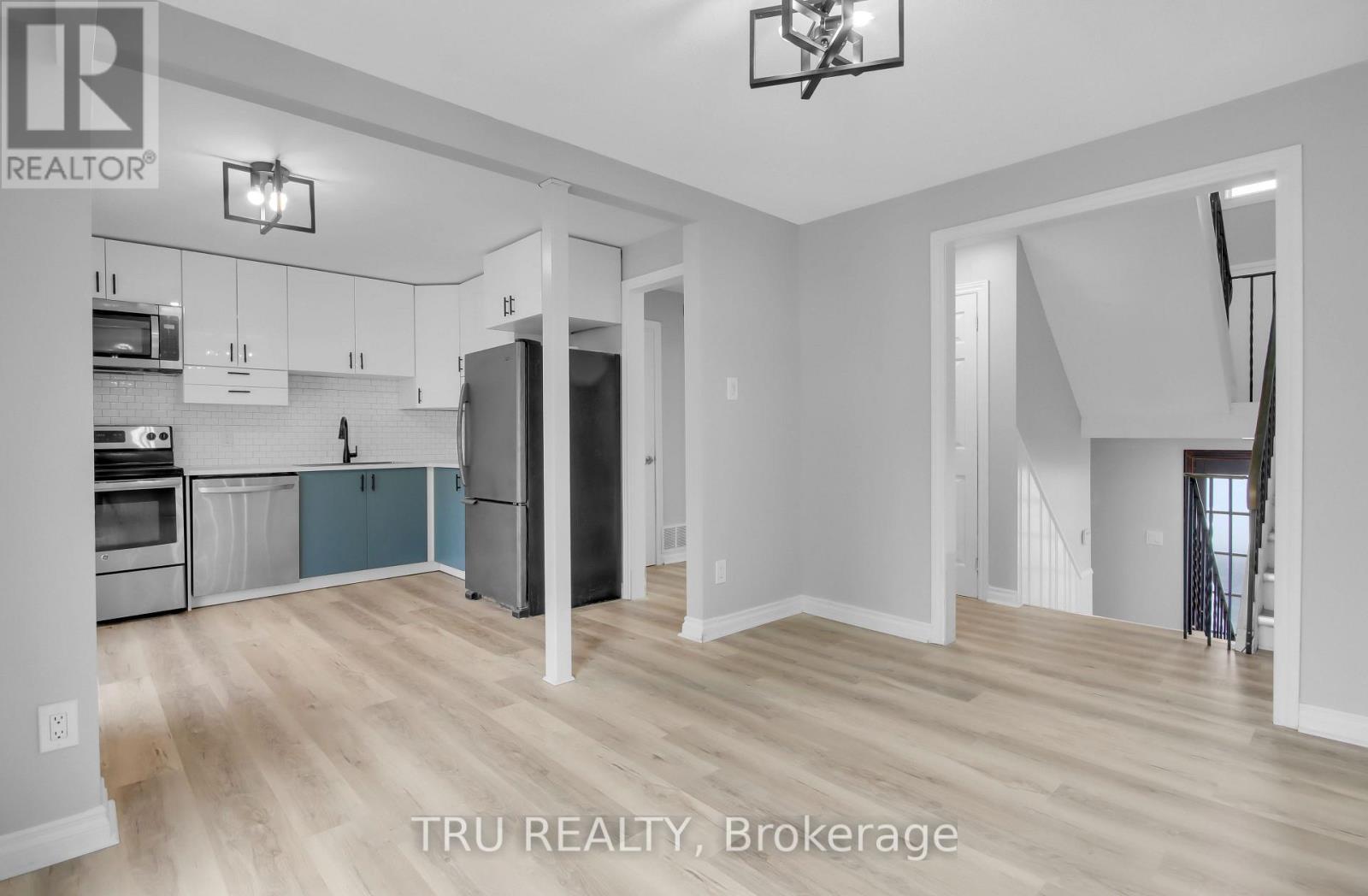52 Greenboro Crescent, Ottawa, ON