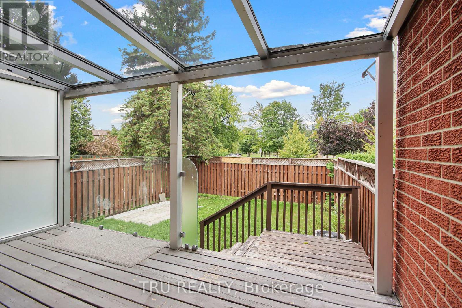 52 Greenboro Crescent, Ottawa, ON
