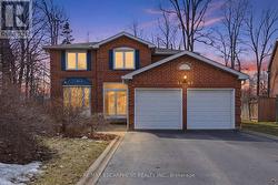 3192 COLEBROOK COURT Mississauga, ON L5N 3E2