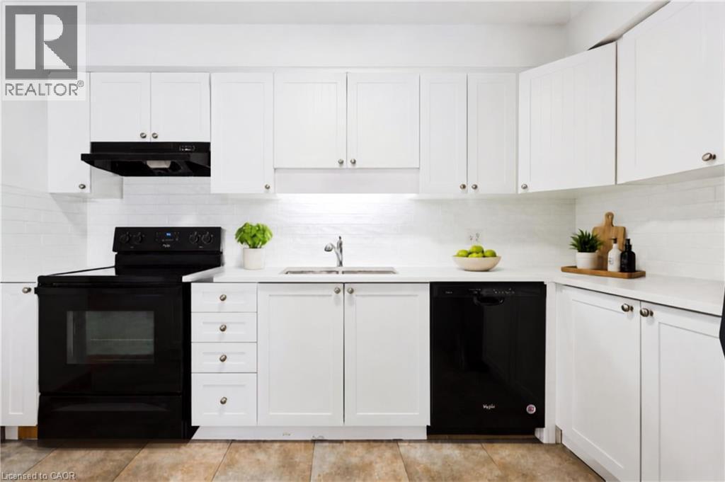 516 Dansbury Drive, Waterloo, ON