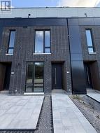 212 ELLIS AVENUE St. Catharines, ON L2P 0H2
