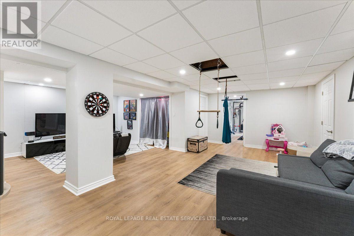 251 Aldercrest Avenue, Hamilton, ON