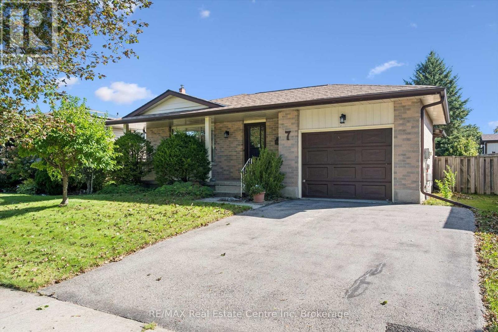 7 Countryside Crescent, Kitchener, ON