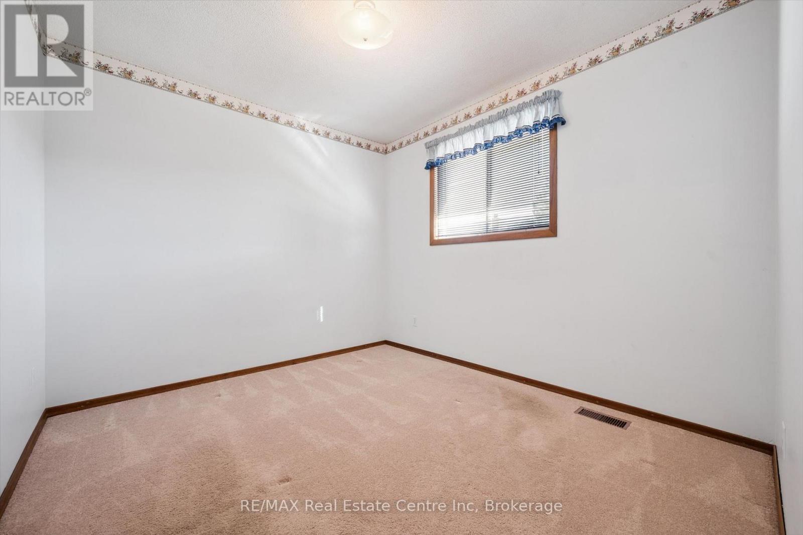 7 Countryside Crescent, Kitchener, ON