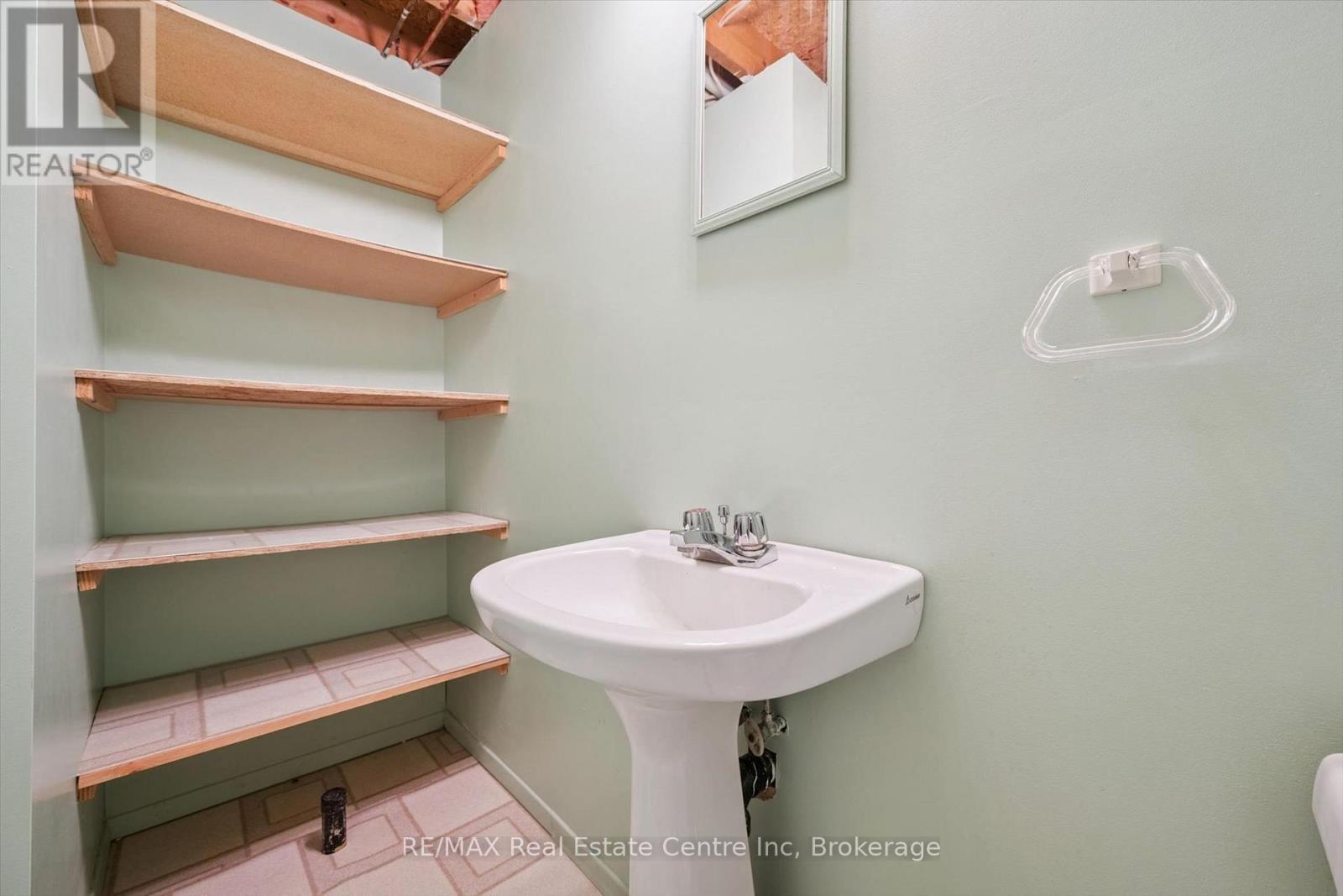 7 Countryside Crescent, Kitchener, ON