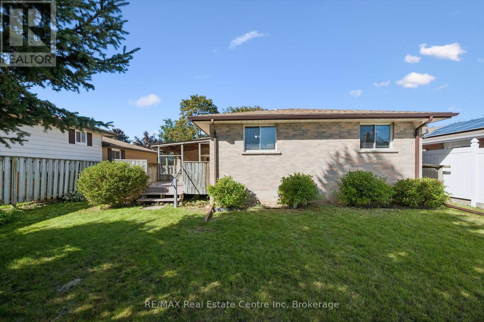 7 Countryside Crescent, Kitchener, ON