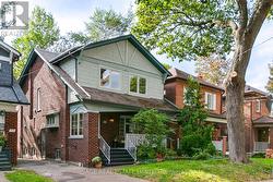 92 HIGHCROFT ROAD Toronto, ON M4L 3G5