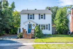 35 Bellevue AVE Sault Ste. Marie, ON P6B 2V9