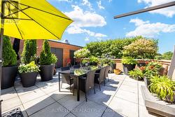 704 - 260 HEATH STREET W Toronto, ON M5P 3L6