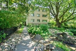 103 - 31 ROSEDALE ROAD Toronto, ON M4W 2P5