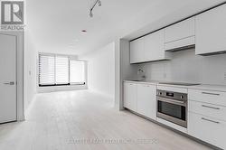 316 - 33 FREDERICK TODD WAY Toronto, ON M4G 0C9