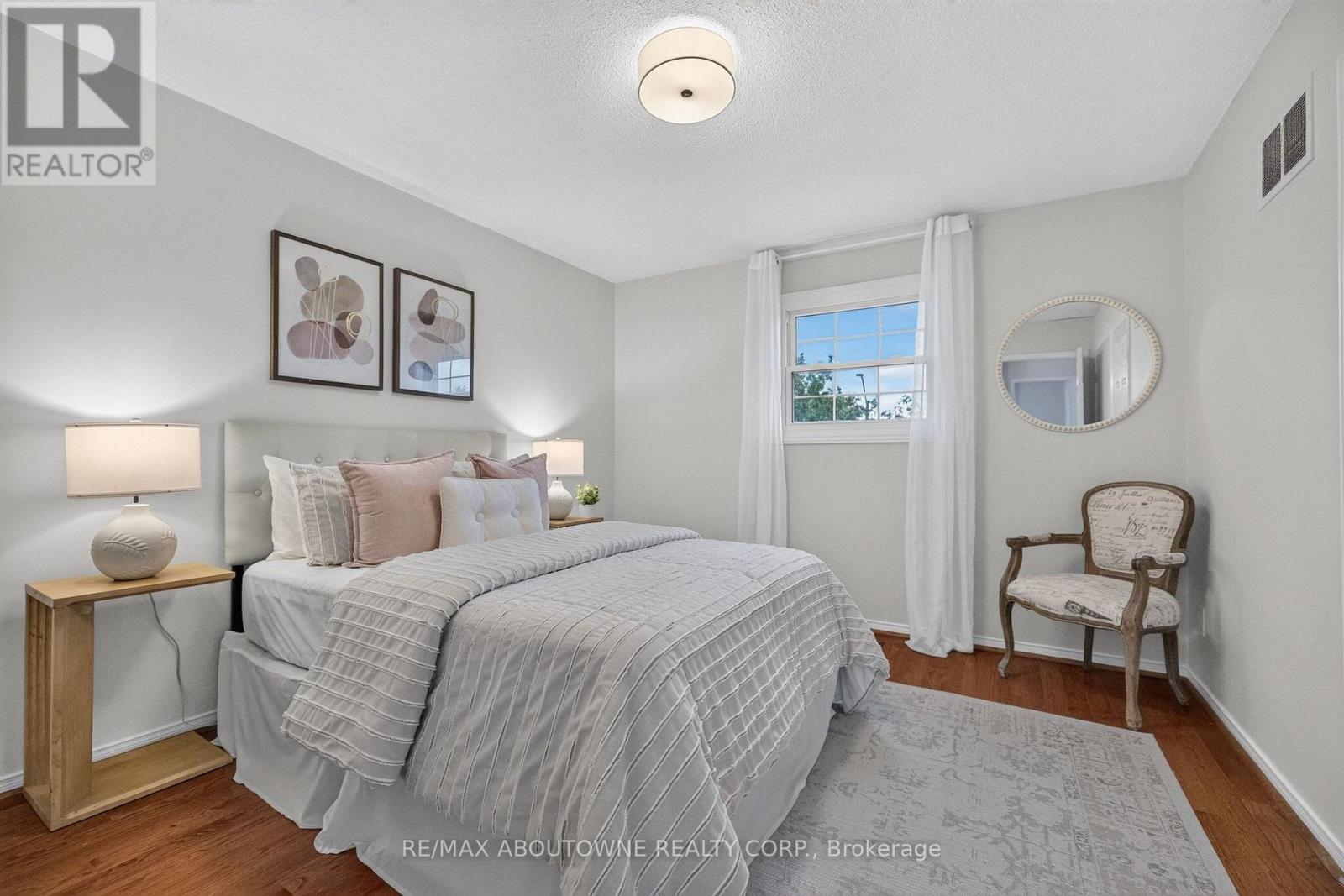1191 Carlo Court, Mississauga, ON