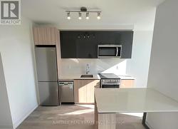 205 - 11 MARYPORT AVENUE Toronto, ON M3M 0E2