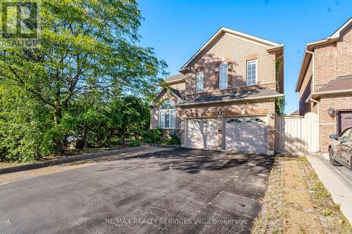8 RIVERBANK ROAD  Brampton, ON L6R 2H6