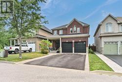 1259 ALDSWORTH CRESCENT Oshawa, ON L1K 0S5